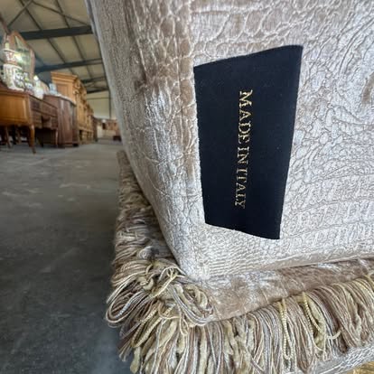 Detaliu Made in Italy pe tapițerie